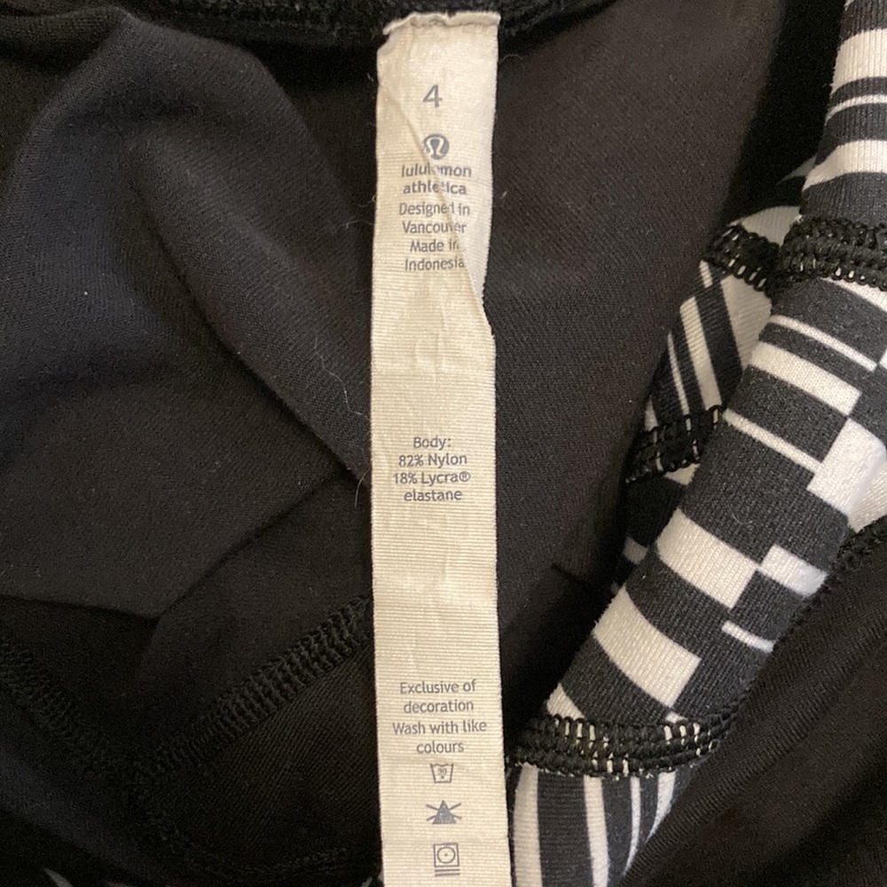 Lululemon Wunder Under Black / Ying Yang Stripe White Black Size 4 - Picture 10 of 11